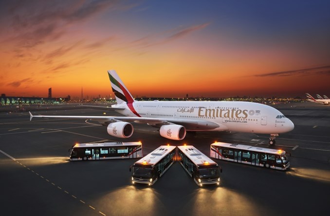 Emirates inwestuje w... autobusy