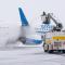 Tak lotniska walczą z zimą! Jak wygląda odladzanie samolotów (Wywiad i zdjęcia)