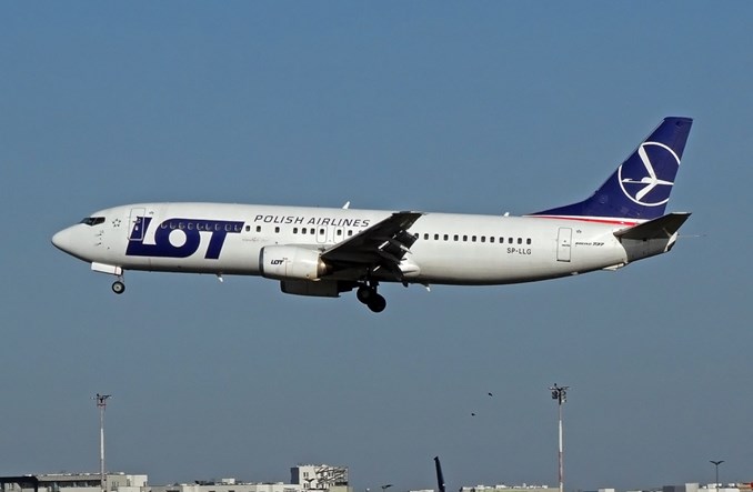 LOT pożegnał boeingi 737-400, które otrzymają drugie życie jako frachtowce [aktualizacja]