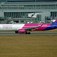 Wizz Air zawieszają sporo połączeń z Polski. Powodem niski wskaźnik szczepień