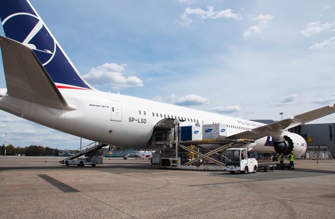 LOT: Konstruktywny dialog z Boeingiem w sprawie modyfikacji Dreamlinera z myślą o cargo