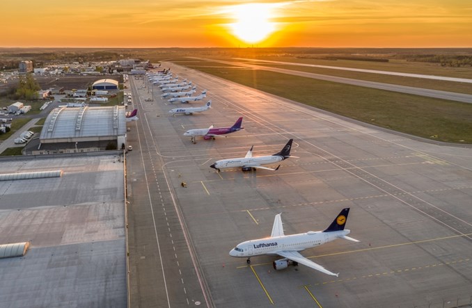 Katowice Airport: Tak wyglądają płyty postojowe w czasie pandemii (Galeria) Katowice Airport: Tak wyglądają płyty postojowe w czasie pandemii (Galeria)