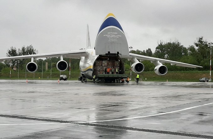 Ostatni transport pomocy od Lotosu wylądował we Wrocławiu Ostatni transport pomocy od Lotosu wylądował we Wrocławiu