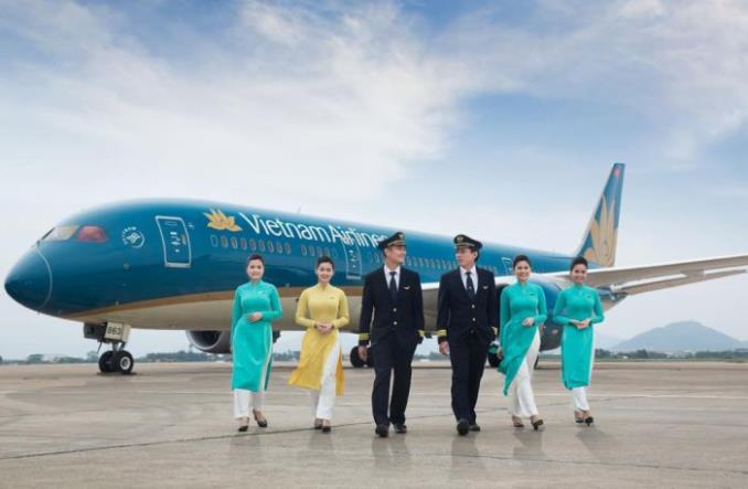 Vietnam Airlines redukują wynagrodzenia załóg o połowę i proszą rząd o pilną pomoc Vietnam Airlines redukują wynagrodzenia załóg o połowę i proszą rząd o pilną pomoc