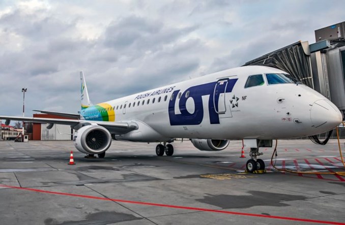 E195 PLL LOT w barwach Warmii i Mazur poleciał do Lwowa (zdjęcia i aktualizacja) E195 PLL LOT w barwach Warmii i Mazur poleciał do Lwowa (zdjęcia i aktualizacja)