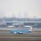 Nowy E-Jet E2 linii KLM zadebiutował komercyjnie w Warszawie (Zdjęcia) Nowy E-Jet E2 linii KLM zadebiutował komercyjnie w Warszawie (Zdjęcia)