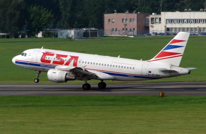 Upadłość Czech Airlines. Zadłużenie linii sięga 1,8 mld koron Upadłość Czech Airlines. Zadłużenie linii sięga 1,8 mld koron