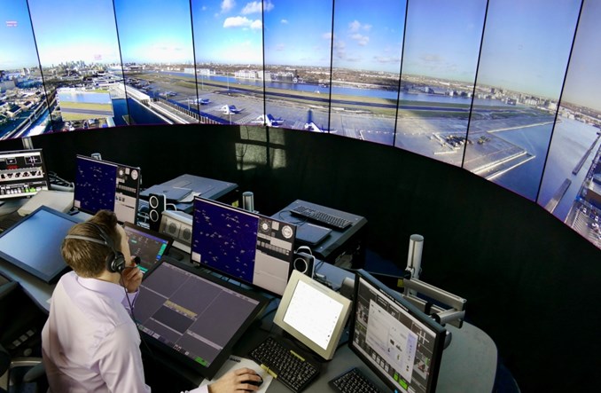 Londyńskie City Airport pierwszym dużym lotniskiem kontrolowanym przez zdalną cyfrową wieżę