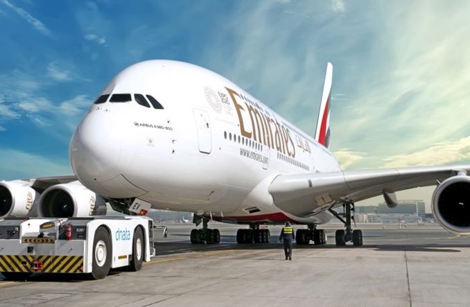 Mniejsze półroczne straty Emirates i ponad 6 mln obsłużonych pasażerów