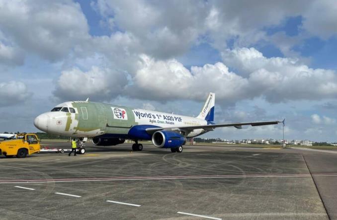 Pierwszy lot techniczny samolotu cargo A320P2F (zdjęcia)