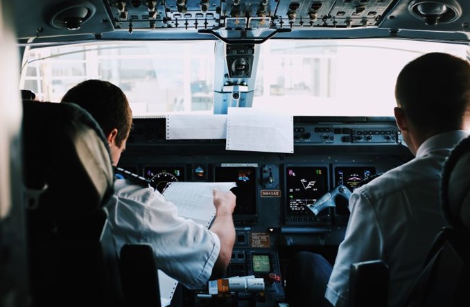 Jedna trzecia pilotów na świecie wciąż nie lata