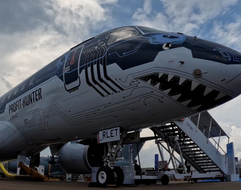 Embraer zawiesza w Rosji przeglądy techniczne i sprzedaż części 