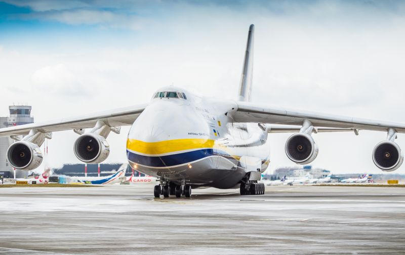 Antonow Airlines operują z Lipska. Frachtowce An-124 latają do Polski