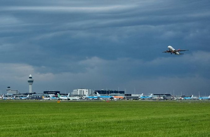 "Schiphol robi wszystko, aby stać się najgorszym lotniskiem w Europie"