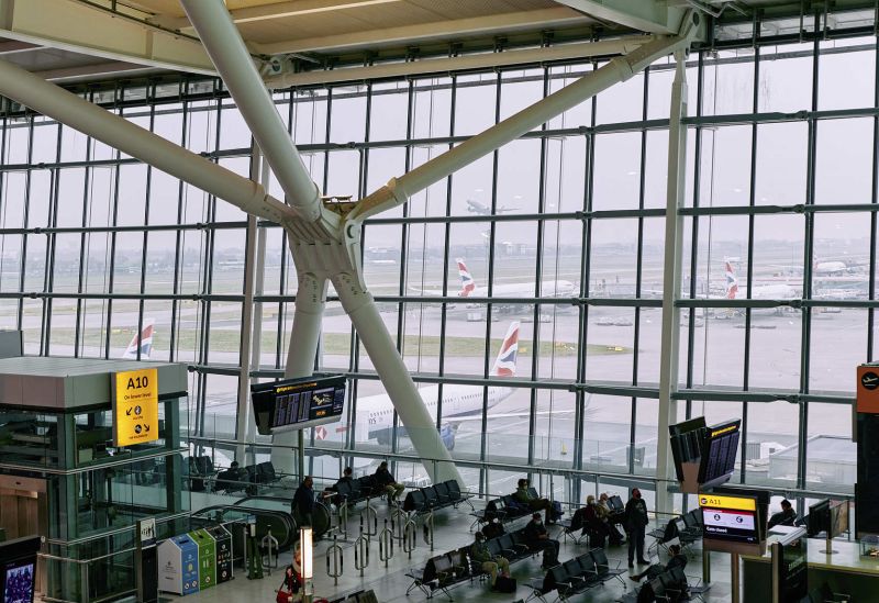 Eurocontrol: Nowa prognoza z trzema scenariuszami. Powrót do normalności w 2024