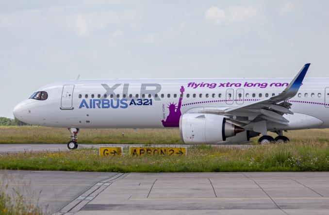 Pierwszy lot techniczny airbusa A321XLR z Hamburga (zdjęcia)