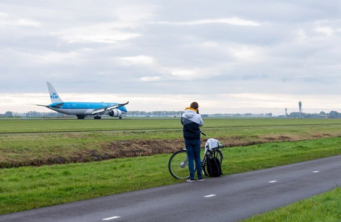 Rząd Holandii: Amsterdam-Schiphol jest za duży. Pasażerów ma być mniej niż w 2019