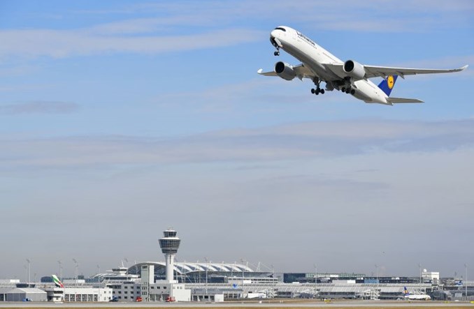 Lufthansa wróciła do normalnych operacji po strajku. Niewielka liczba anulacji lotów