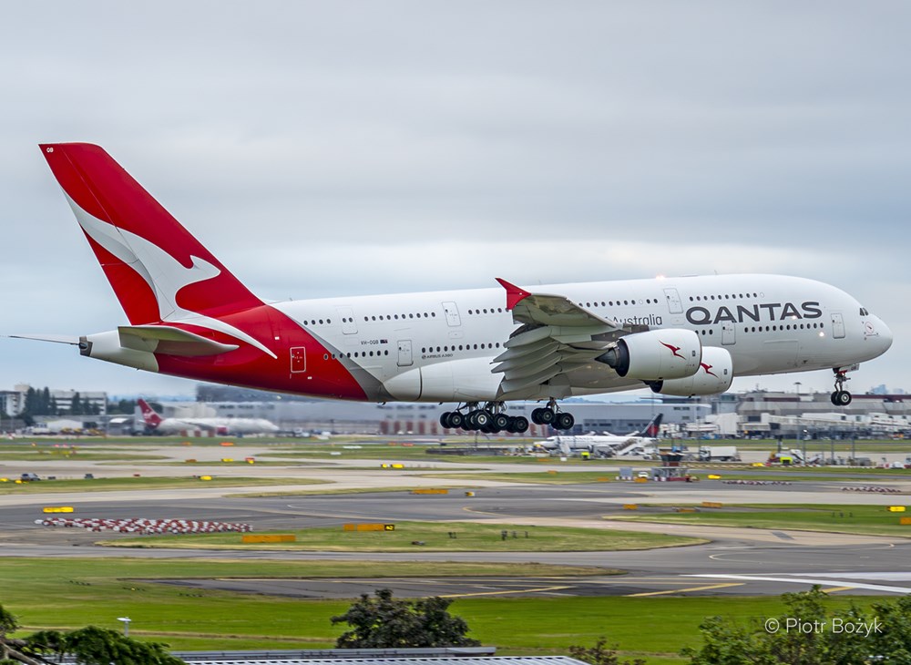 Qantas przyspieszają wycofanie Airbusów A380. SuperJumbo znikną z floty do końca 2028 r.