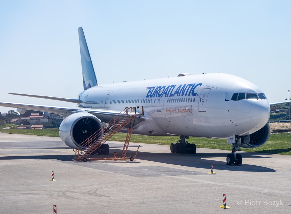 LOT. EuroAtlantic podmieniły B777 w Warszawie