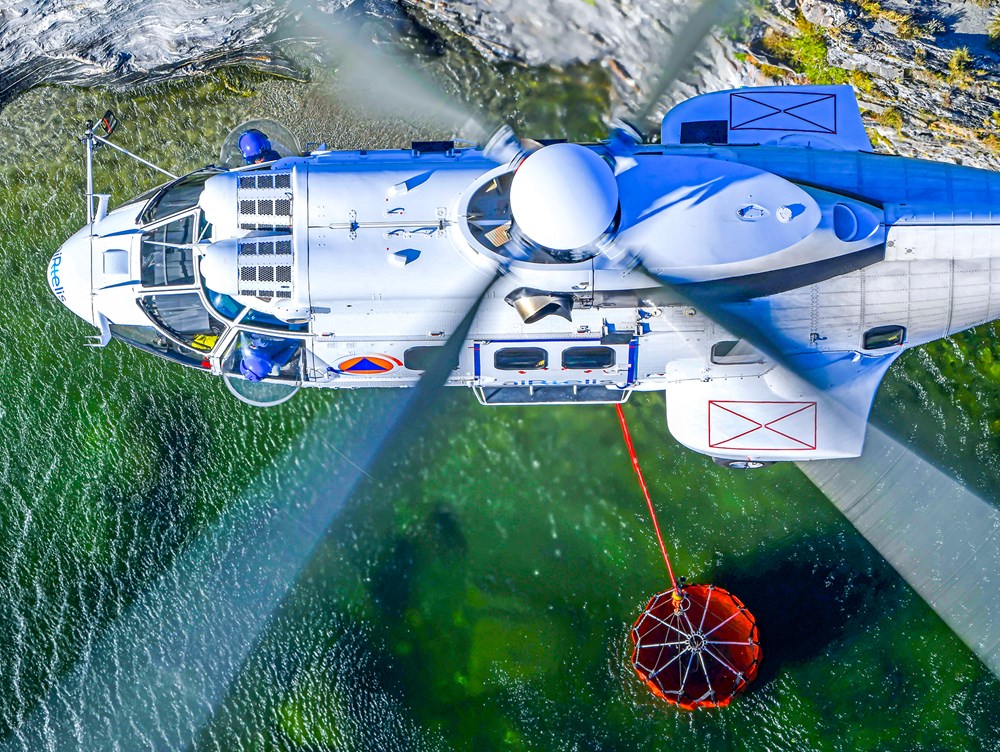 Airbus: Grecja kupuje śmigłowce H215 do walki z pożarami lasów