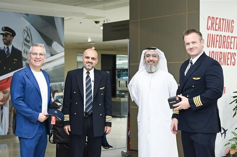 Emirates zatrudnią 1500 pilotów