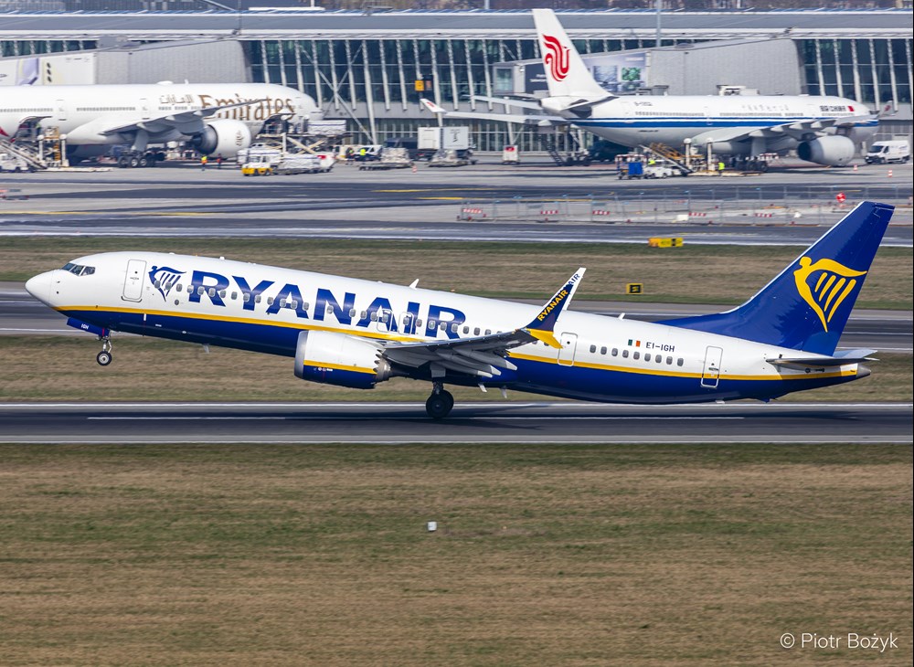 Słabsza ekonomia w Europie Zachodniej cieszy Ryanaira