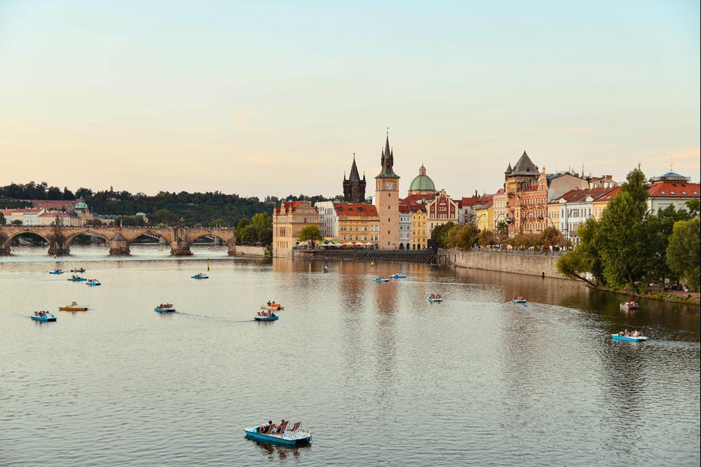 Duże miasta na mały urlop. Pomysł na długi weekend w sierpniu