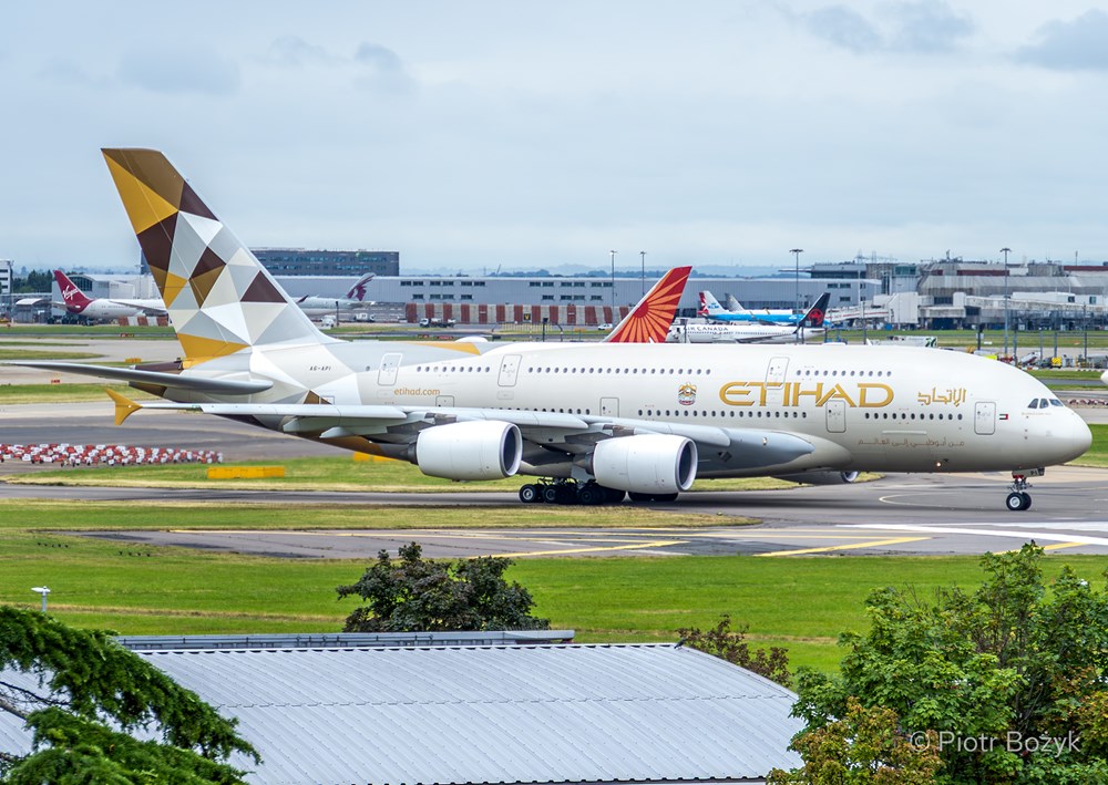 Etihad: Kolejne dwa airbusy A380 powrócą do floty