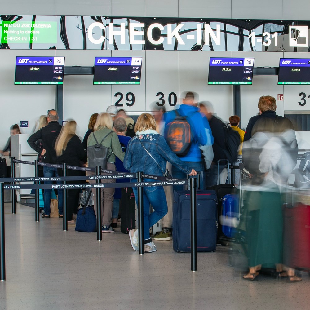 Radom: Ponad 17 tys. pasażerów w sierpniu i blisko 50 tys. latem