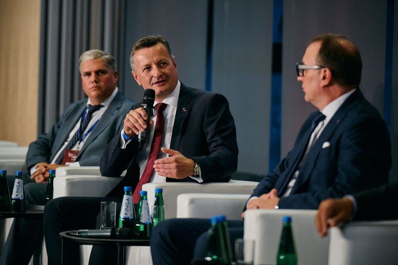 Prezes PGL: Lotnictwo przyszłości będzie bardziej zautomatyzowane