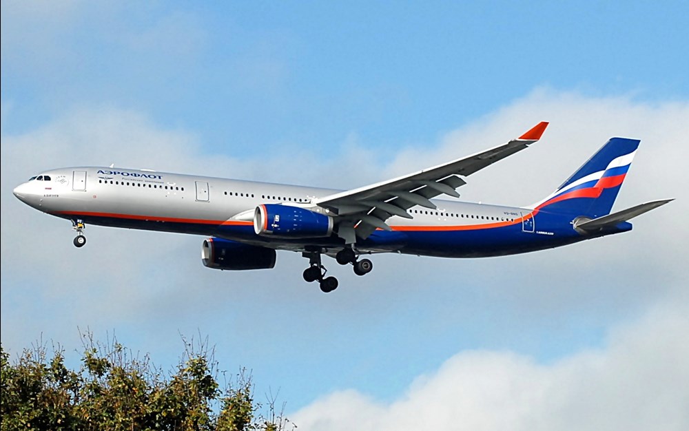 Tranzyt nad Polską do Rosji. Polska nie zamknie nieba