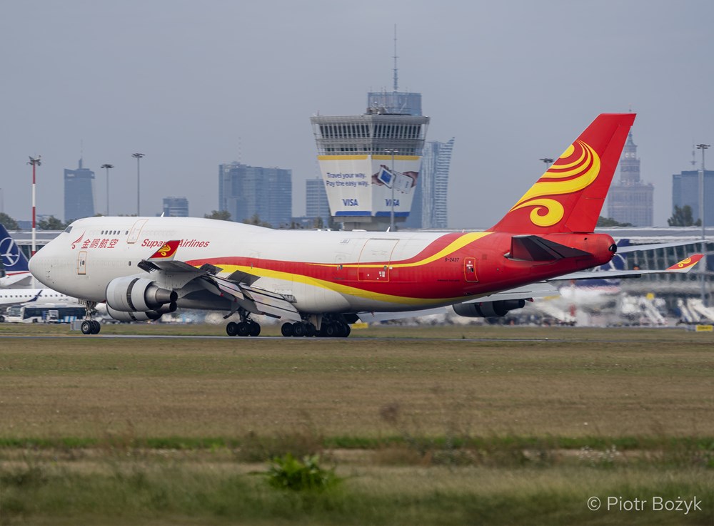 Cargo Nankin – Warszawa także zimą. Wciąż B747F