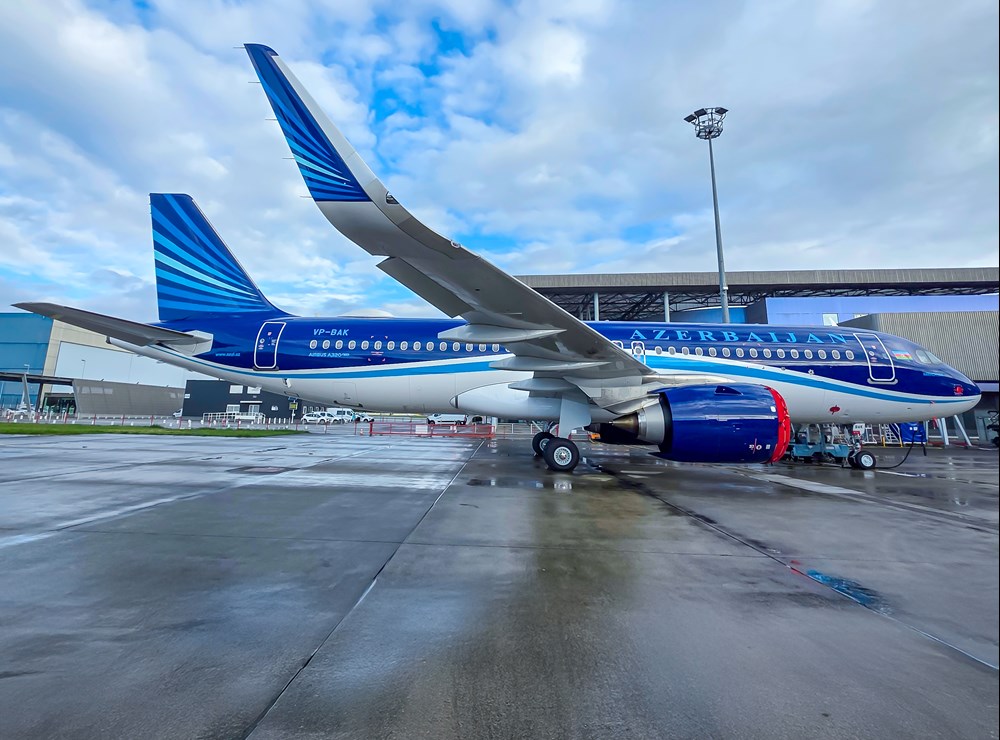 CDB Aviation dostarczyło dwa A320neo dla Azerbaijan Airlines