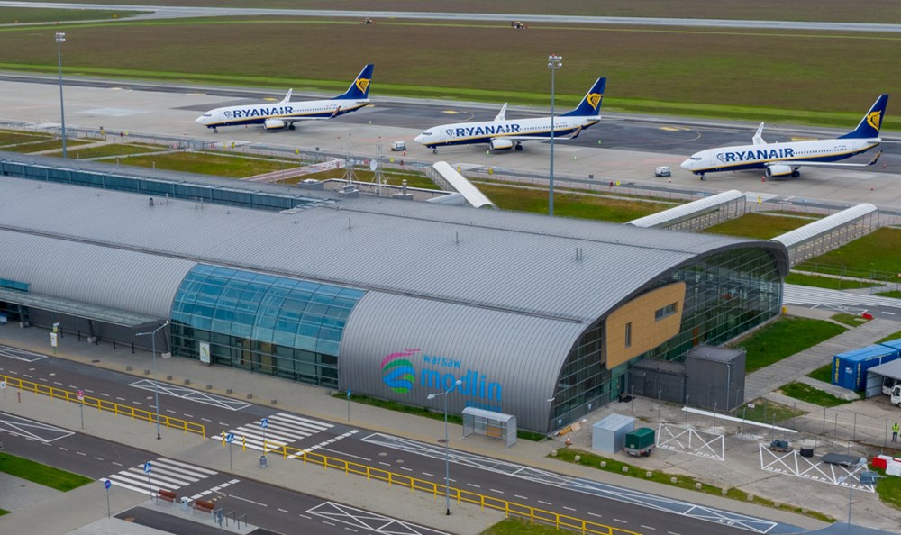 Modlin: Stabilny październik, czyli kolejny spadek ruchu