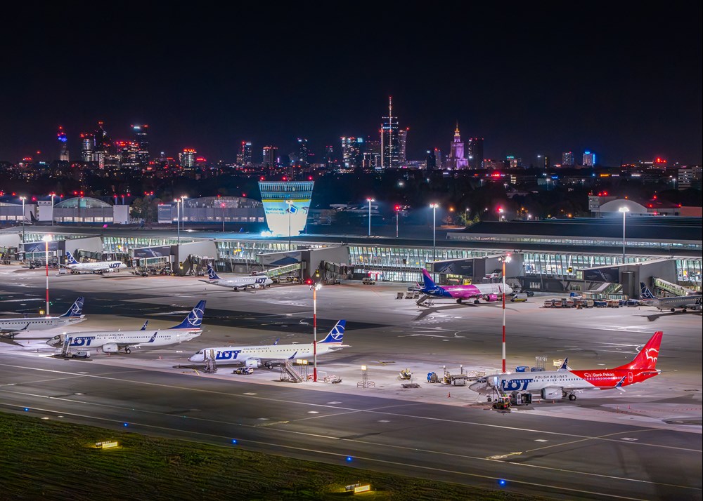 Ciężkie lato na Lotnisku Chopina. Popyt slotowy znacząco przekracza podaż