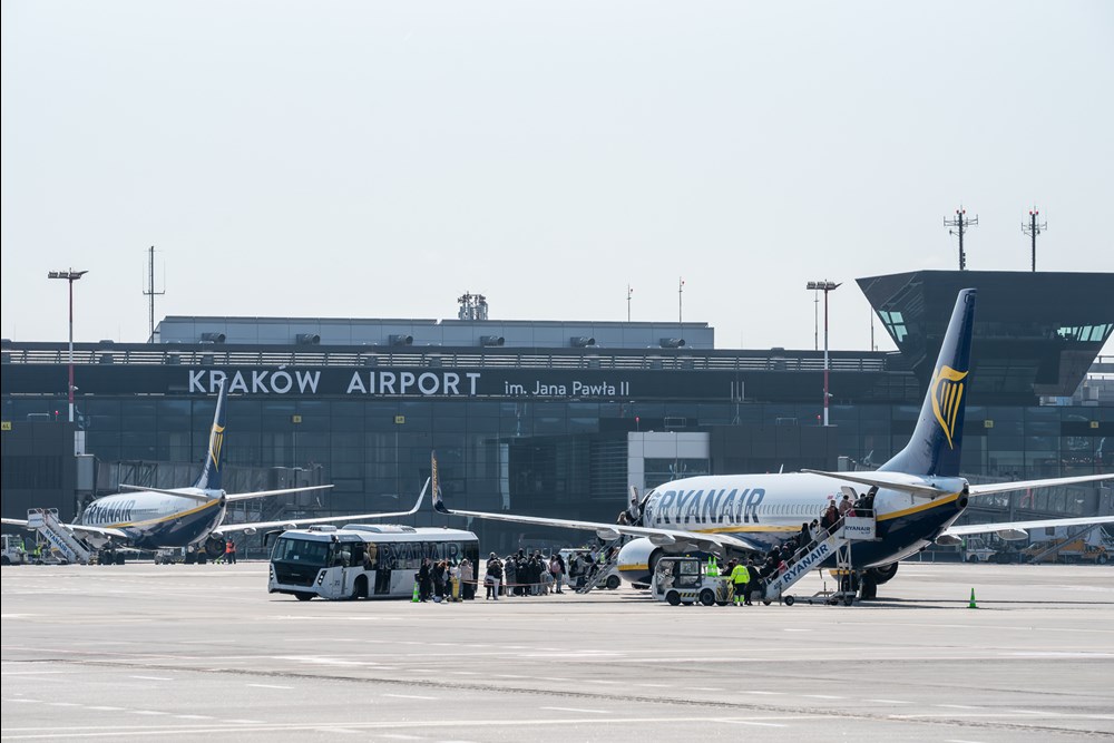 „Tajemnica państwowa”, czyli raport slotowy dla portu Kraków-Balice