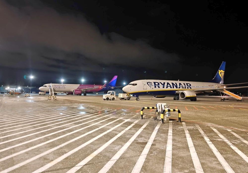 Trzy samoloty wylądowały w Łodzi, zamiast w Modlinie