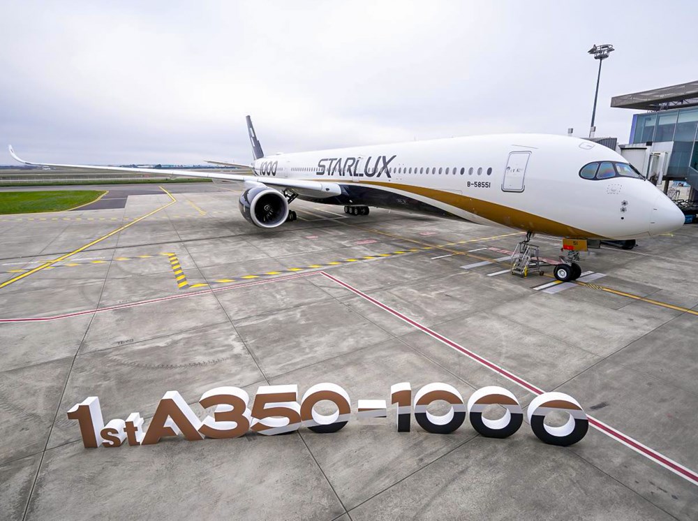 STARLUX odebrały pierwszego A350-1000 (zdjęcia)