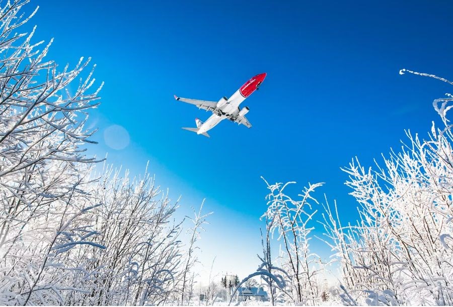 Ponad 27 mln podróżnych w samolotach Norwegian i Widerøe w 2025 r.