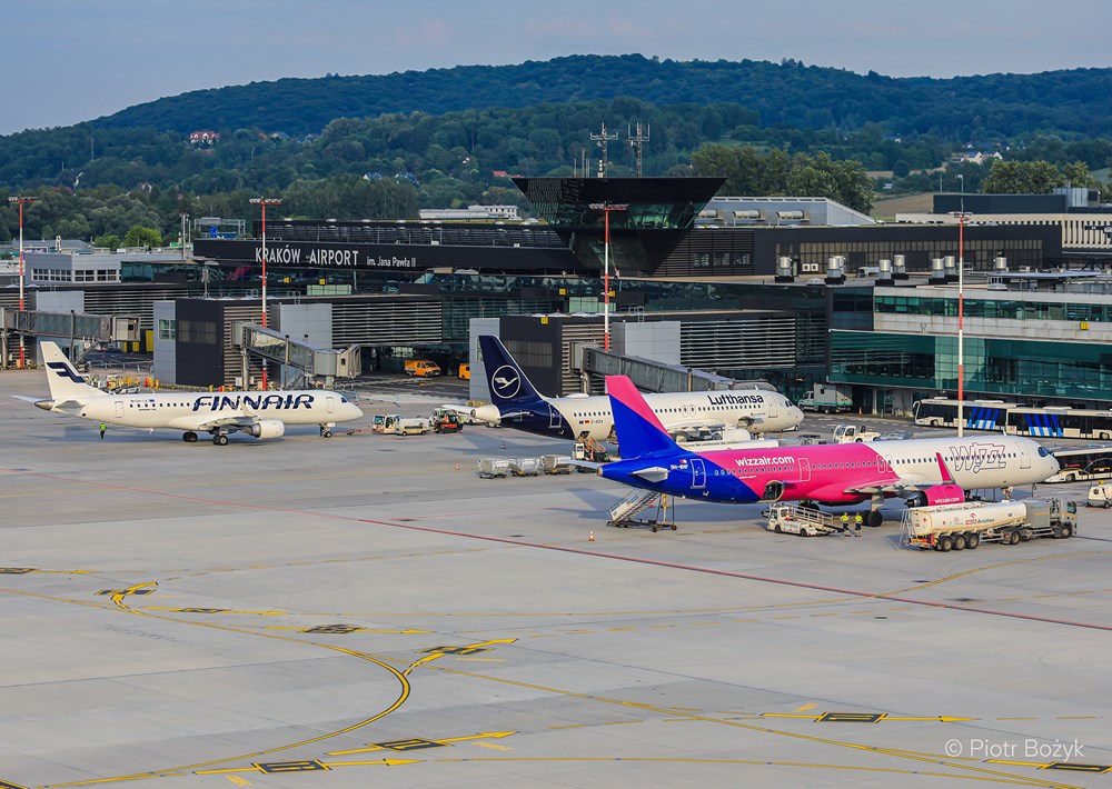 Wizz Air: Loty Kraków – Abu Zabi tylko sezonowo