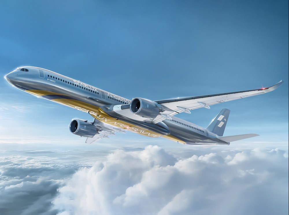 STARLUX i Hajime Sorayama zamienią dwa A350-1000 w latające dzieła sztuki