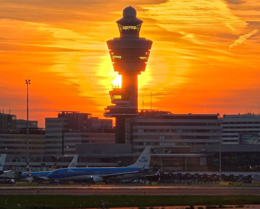 Amsterdam: Styczeń dużo słabszy niż przed rokiem