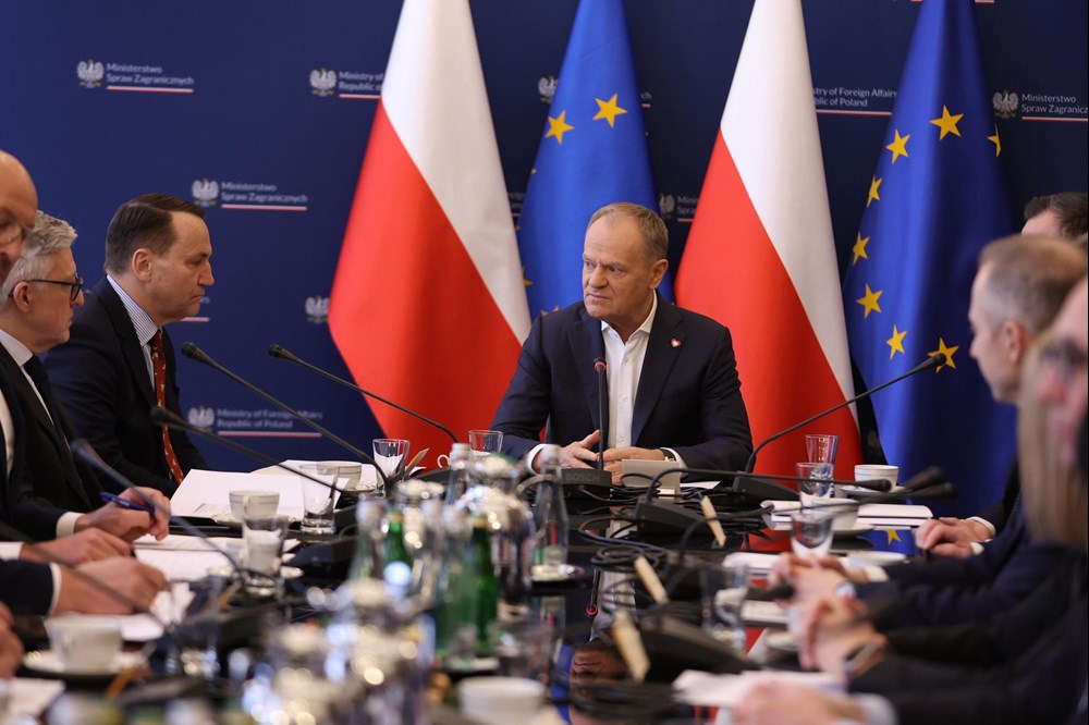 LOT ewakuuje Polaków z Malediwów i Sri Lanki