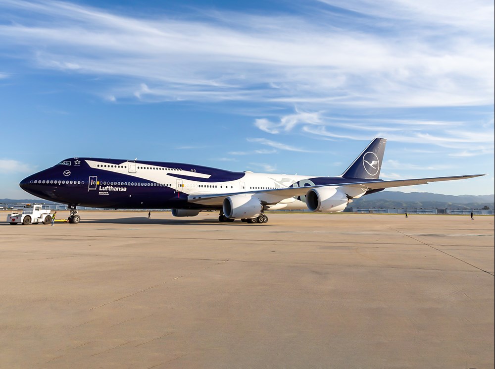 Lufthansa: Jubileuszowy B747-8 już we Frankfurcie (zdjęcia)