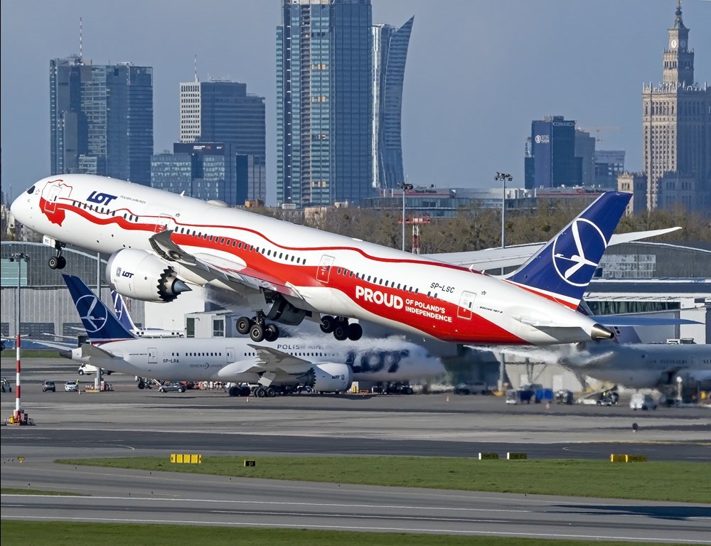 LOT: Ponad 815 tys. pasażerów w lutym
