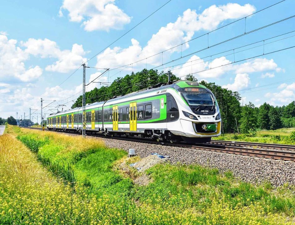 Modlin. Nowe nocne połączenia kolejowe poprawią dostępność lotniska