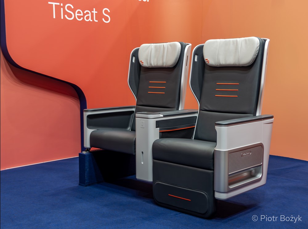 Expliseat wchodzi na rynek USA i prezentuje nowy fotel premium TiSeat S