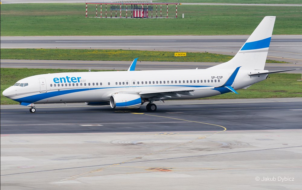 Enter Air. Kolejny boeing B737-800 we flocie