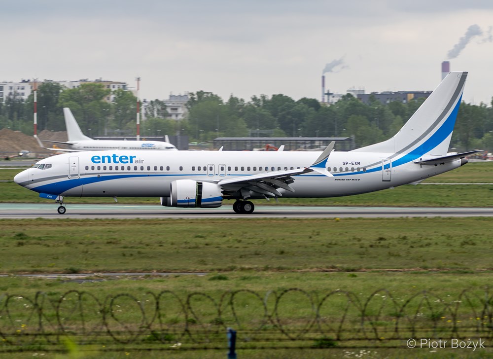 Enter Air: 12. boeing B737 MAX już w Warszawie